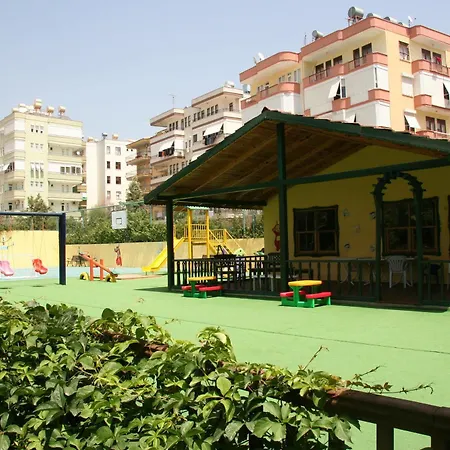 Elysee Garden Family 3*